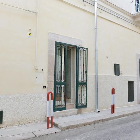 L'Antico Palazzo Acomodação com café da manhã Canosa di Puglia Exterior foto