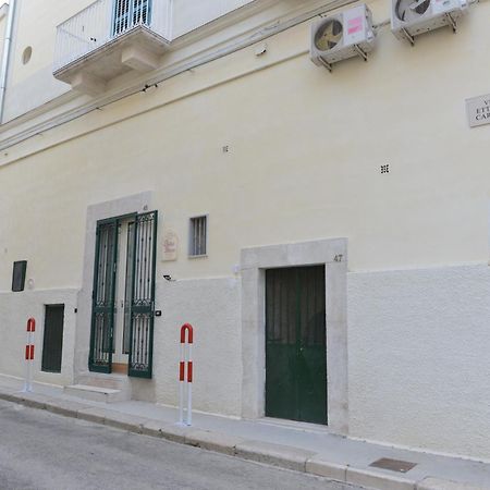L'Antico Palazzo Acomodação com café da manhã Canosa di Puglia Exterior foto